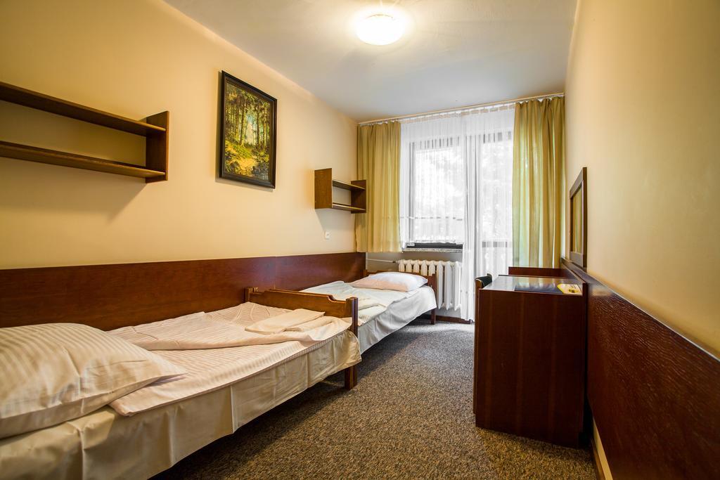 Ow Inter Piast Kalbornia - Z Wlasna Plaza Z Kapieliskiem I Przystania Dąbrówno Extérieur photo