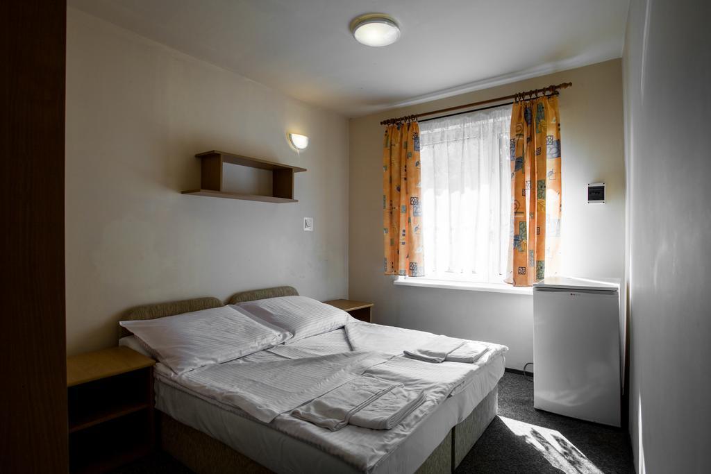 Ow Inter Piast Kalbornia - Z Wlasna Plaza Z Kapieliskiem I Przystania Dąbrówno Extérieur photo