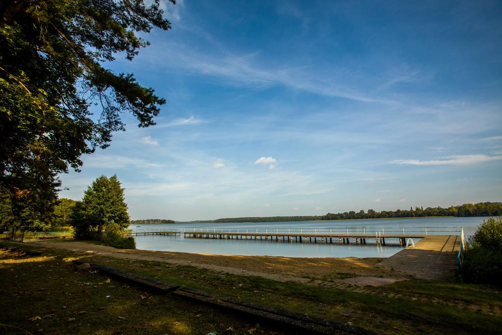 Ow Inter Piast Kalbornia - Z Wlasna Plaza Z Kapieliskiem I Przystania Dąbrówno Extérieur photo