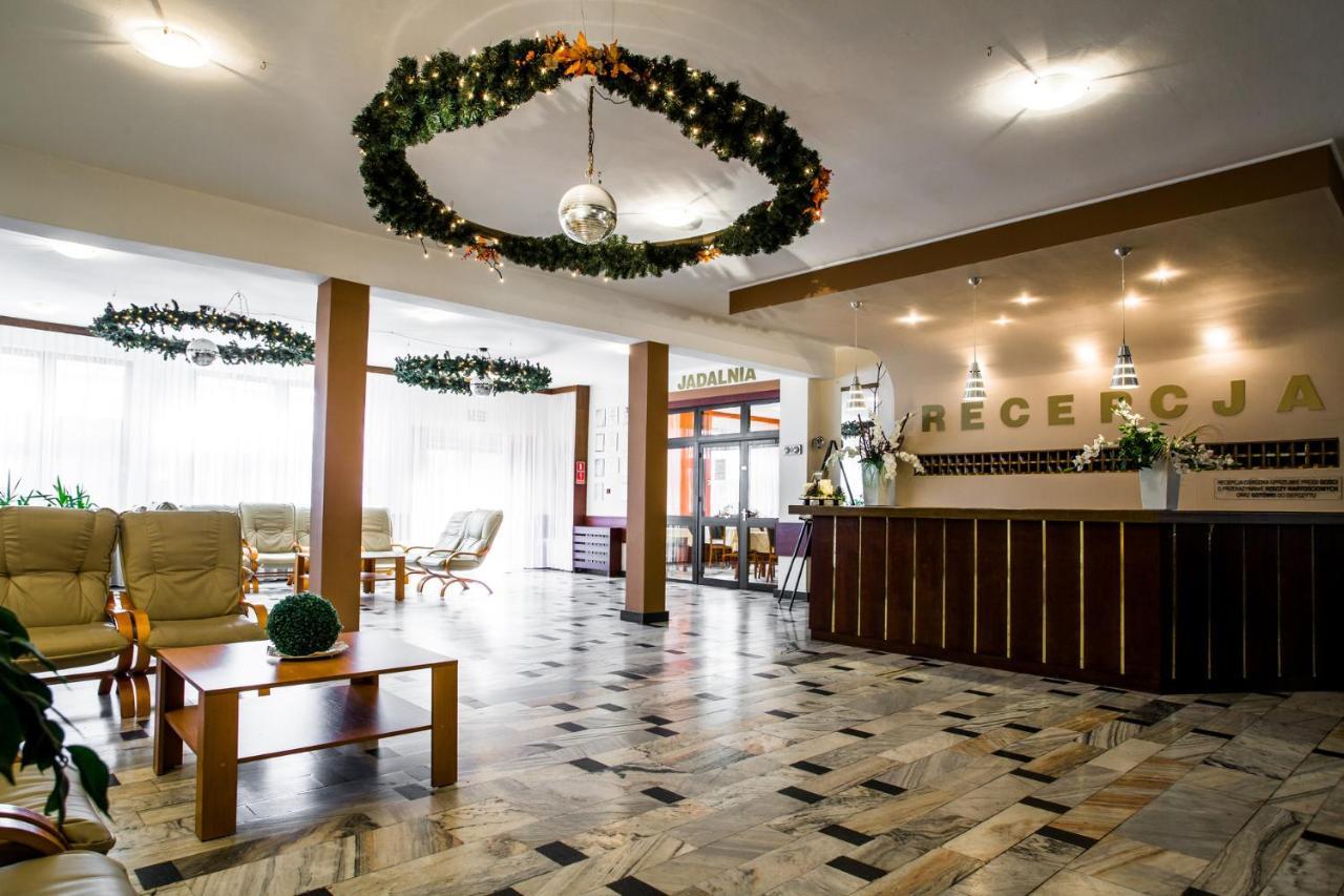 Ow Inter Piast Kalbornia - Z Wlasna Plaza Z Kapieliskiem I Przystania Dąbrówno Extérieur photo